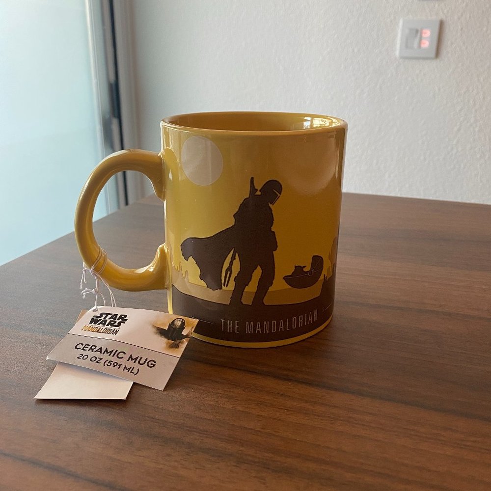 Star Wars The Mandalorian Baby Yoda Over Size Ceramic 20oz Mug NWT